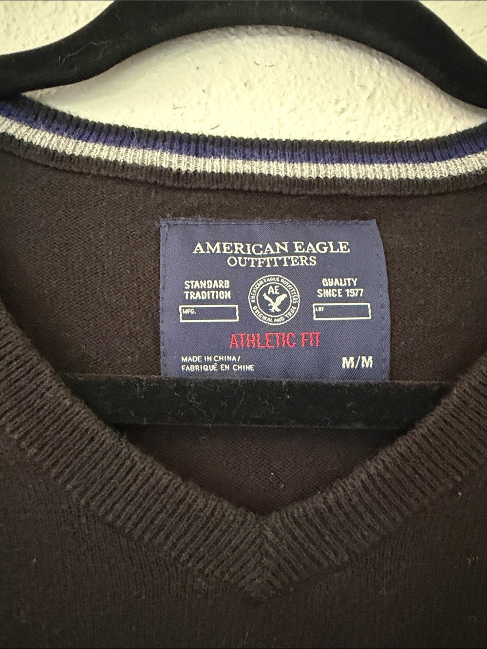 American Eagle Outfitters Men's Black V-Neck Sweater - Athletic Fit
